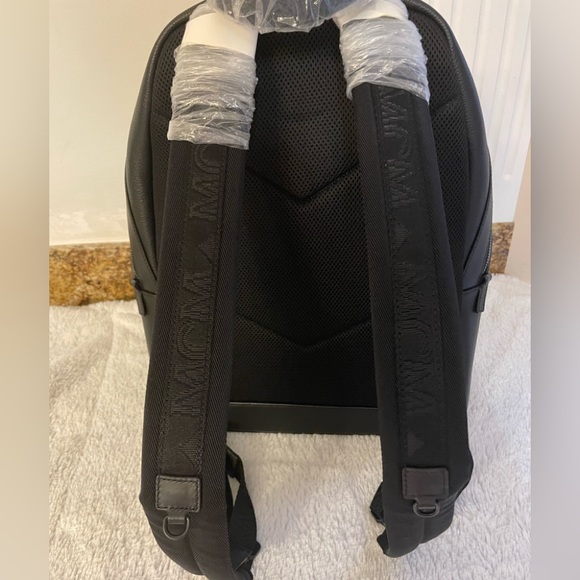 MCM Stark Medium Backpack NWT - Picture 10 of 17